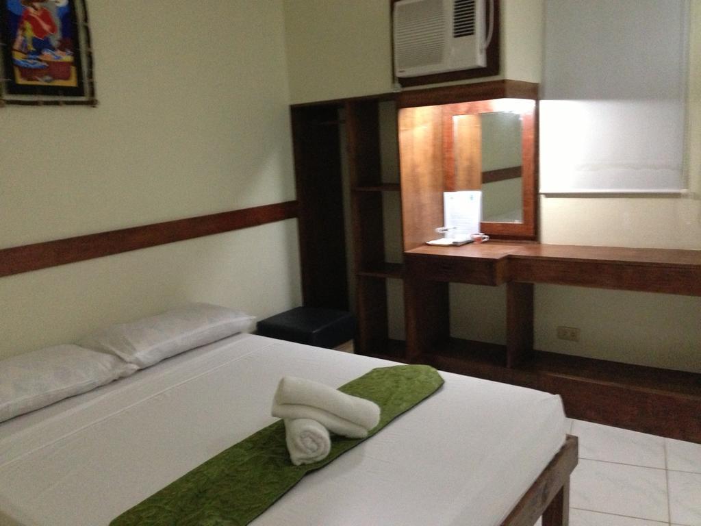 Qm Pension House Tagbilaran Exterior foto